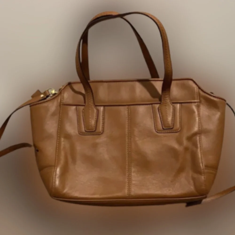 EUC camel color crossbody/handbag - Picture 2 of 5